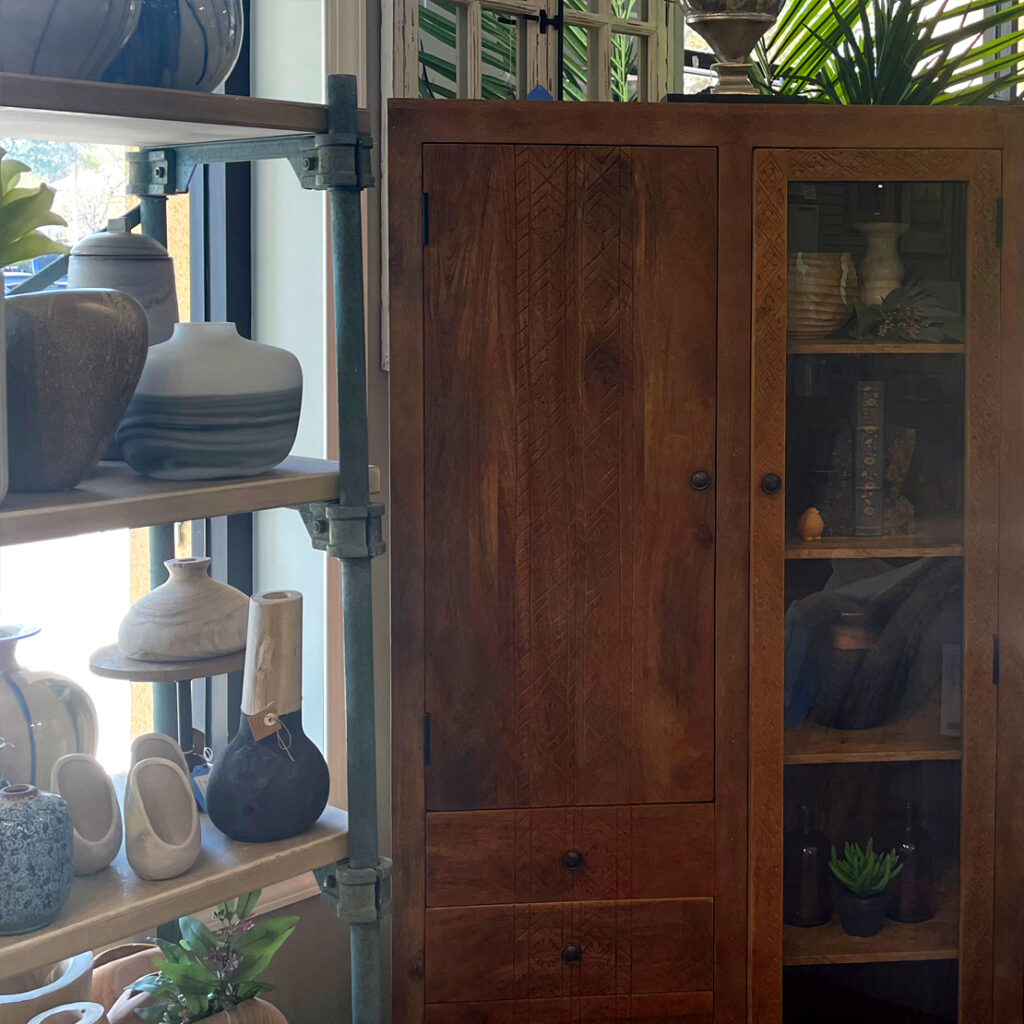 wood Cabinet and shelf